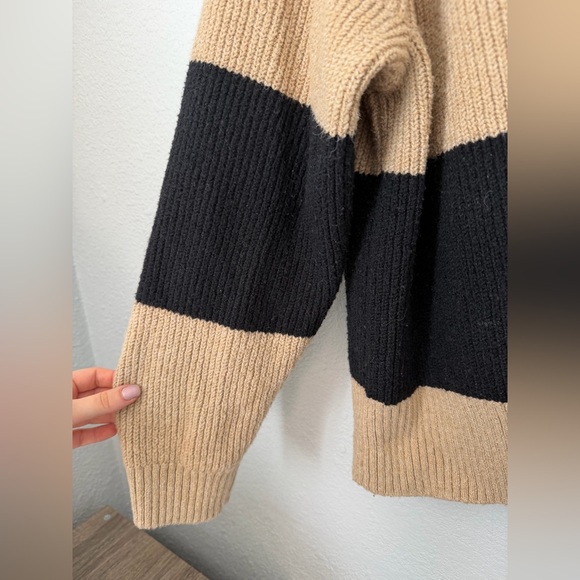 Old Navy Chunky Tan and Black Striped Cardigan | XLarge - Picture 7 of 8